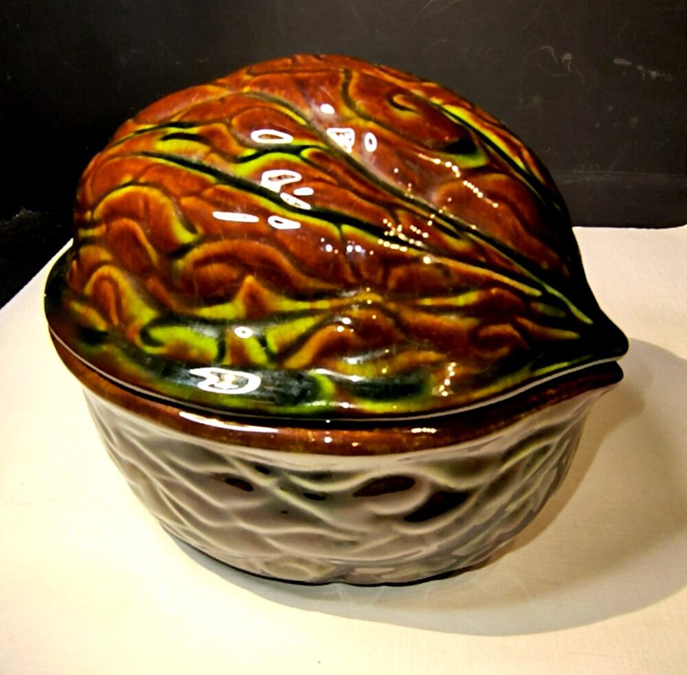 2045.  Vintage Ceramic MCM Lidded Walnut Trinket Dish Fall Decor Studio Art